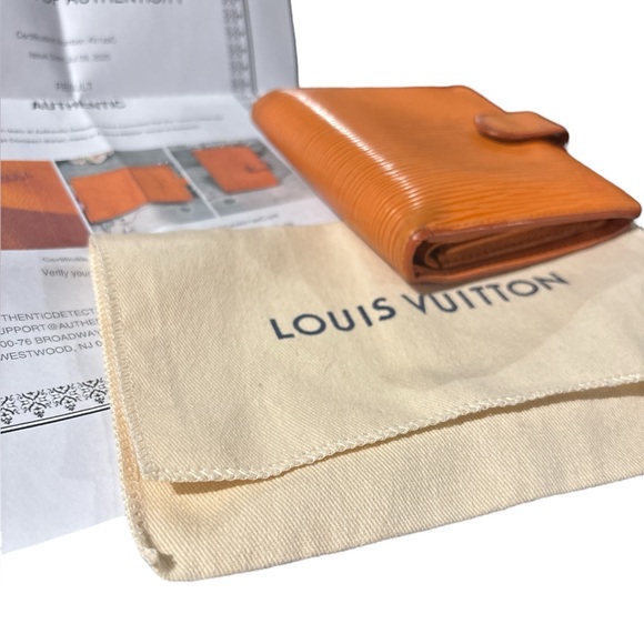 Louis Vuitton epi Orange bi fold compact wallet, dust bag, coa- minor rubbing - Picture 6 of 9
